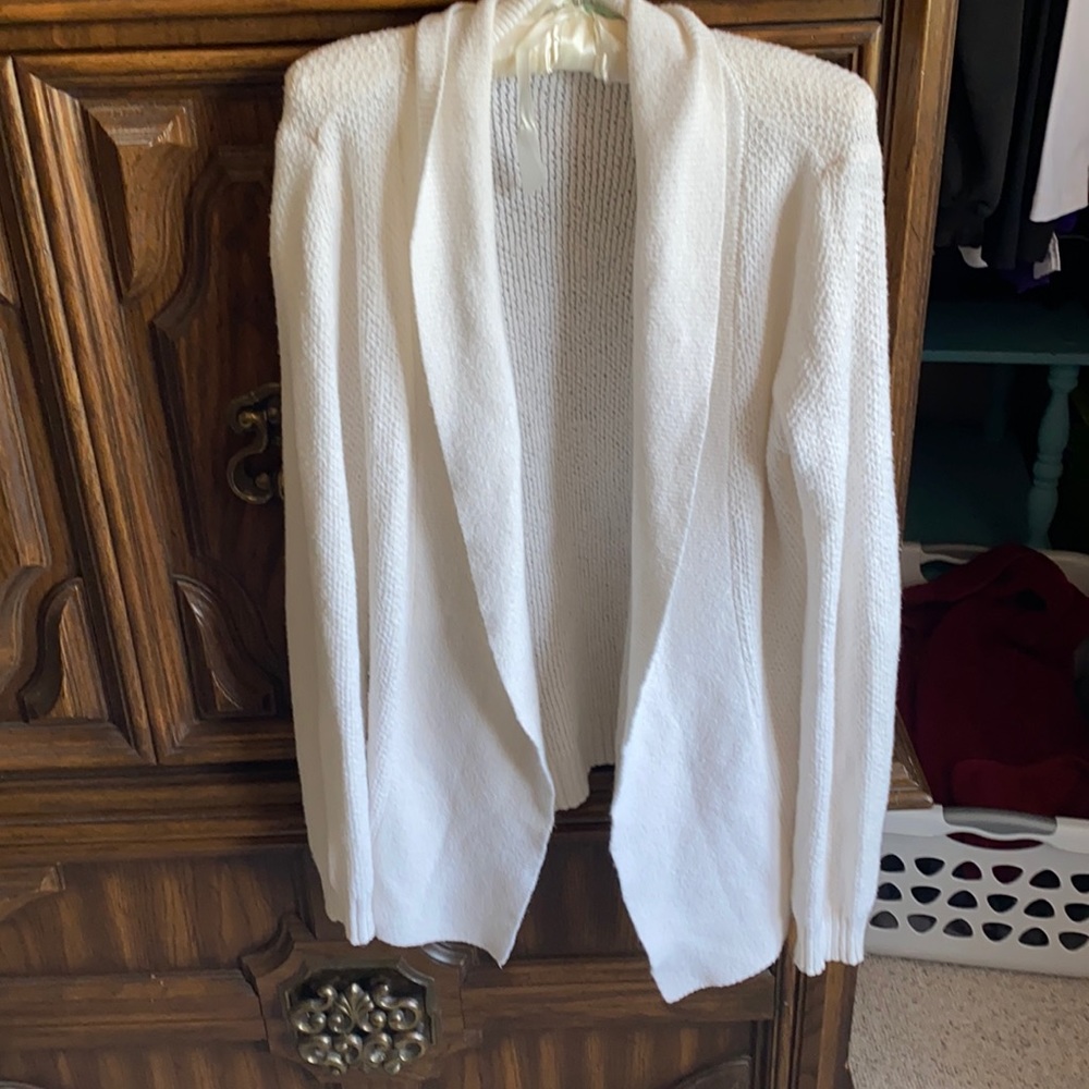 Maurices white Cardigan